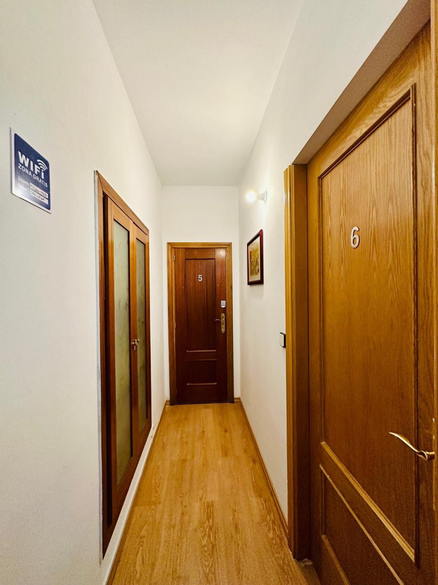 Punta Me Rooms In The Best Location Of Madrid Downtown Exterior foto